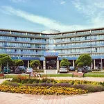 Park By Radisson & Sarvar