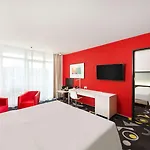 Park By Radisson & 4*