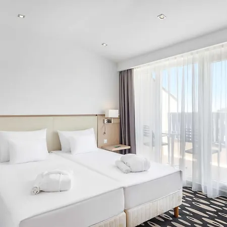 Park By Radisson & Hotel 4*