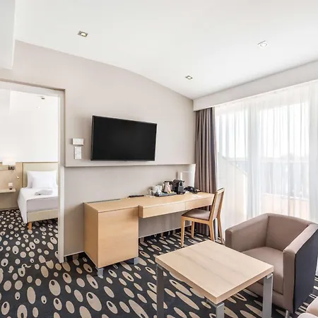 Park By Radisson & Hotel Sarvar