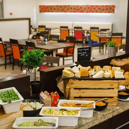 Hotel Park By Radisson & 4*
