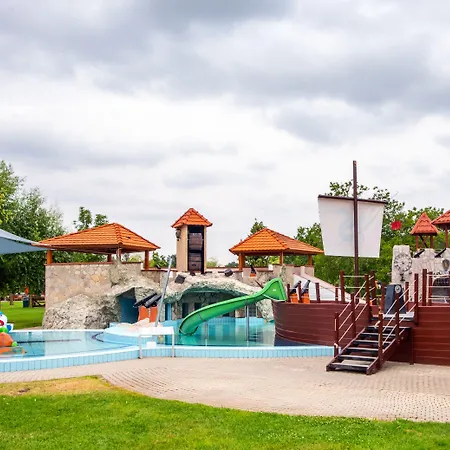 Park By Radisson & Szálloda 4*