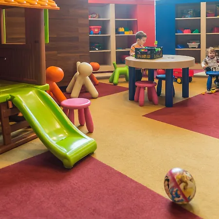 Hotel Park By Radisson & 4*