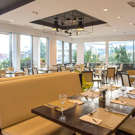 Hotel Park By Radisson &