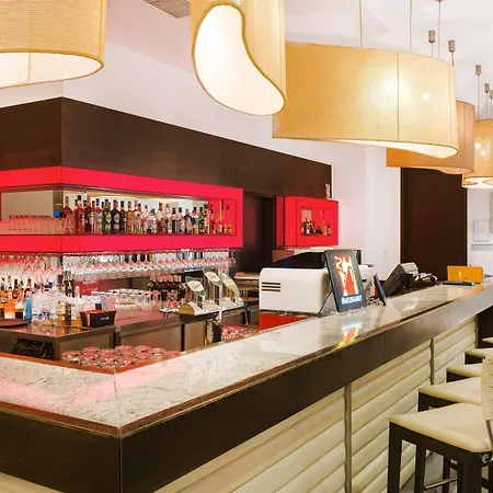 Hotel Park By Radisson & 4*