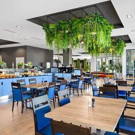 Hotel Park By Radisson & 4*