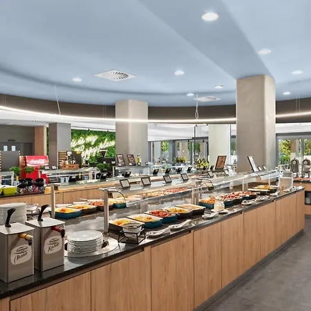 Park By Radisson & 4*
