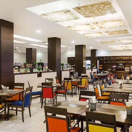 Park By Radisson & Hotel Sarvar