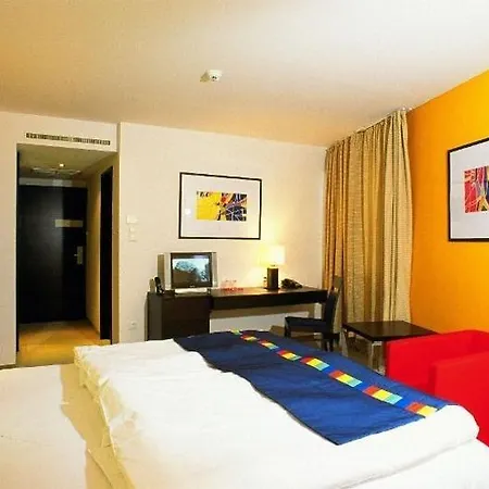 Park By Radisson & 4*
