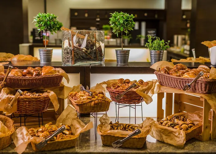 Park By Radisson & 4*