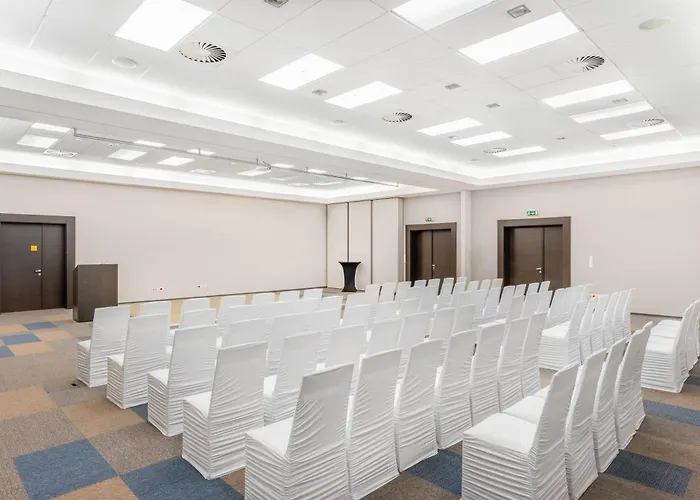 Park By Radisson & 4* Sárvár