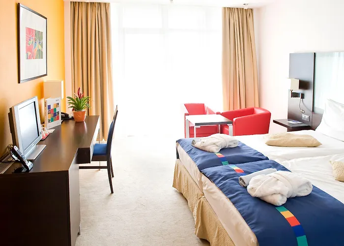 Hotel Park By Radisson & 4*