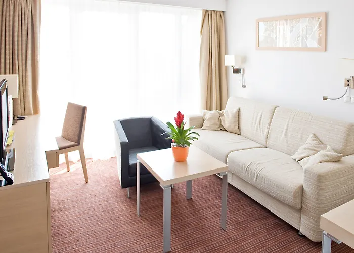 Hotel Park By Radisson & 4*