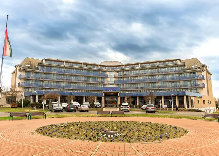 Park By Radisson & Hotell Sárvár